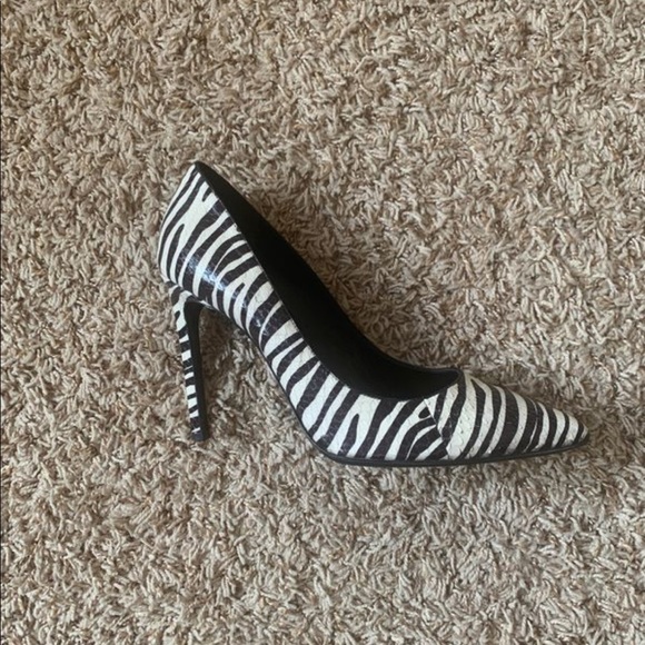 Saint Laurent Heels - Picture 2 of 6